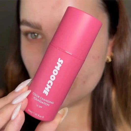 SMOOCHE 30ml Colour Changing Foundation – Self-Adjusting Flawless Natural Finish